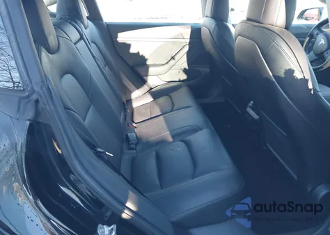 2020 Tesla Model 3 Standard Range Plus Rear-Wheel Drive/Standard Range Rear-Wheel Drive from USA, damaged, VIN 5YJ3E1EA5LF743362